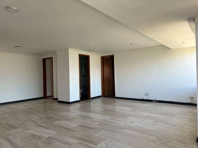Apartamento de 3 alcobas en arriendo en El Poblado, Medellín, 168 m² · foto 12 de 19