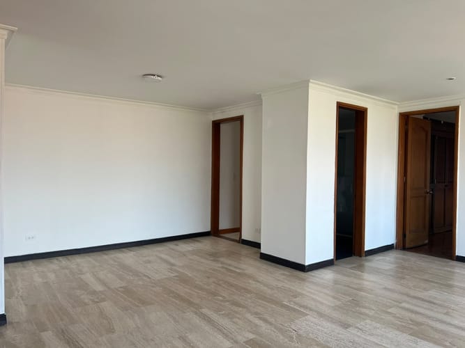 Apartamento de 3 alcobas en arriendo en El Poblado, Medellín, 168 m² · foto 13 de 19