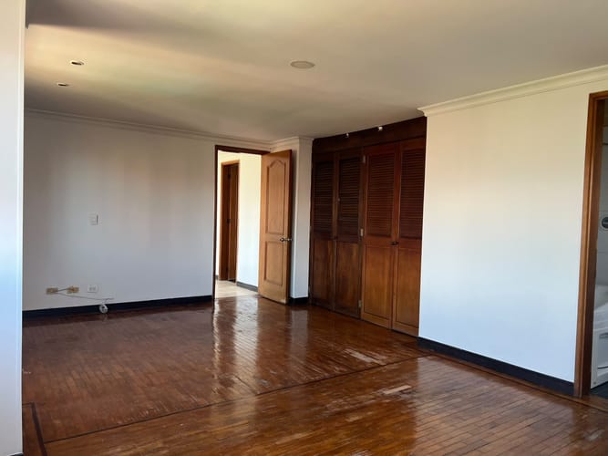 Apartamento de 3 alcobas en arriendo en El Poblado, Medellín, 168 m² · foto 7 de 19