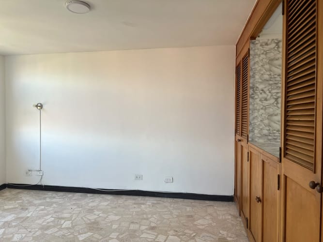 Apartamento de 3 alcobas en arriendo en El Poblado, Medellín, 168 m² · foto 5 de 19