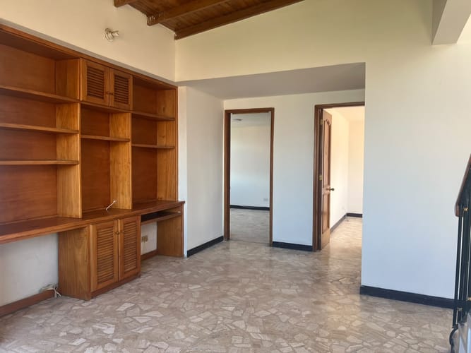 Apartamento de 3 alcobas en arriendo en El Poblado, Medellín, 168 m² · foto 6 de 19