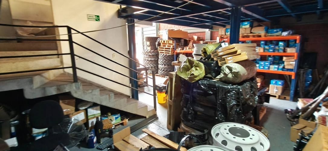Local en venta en Arismendi Mora Perdomo, Neiva, 153 m² · foto 13 de 23