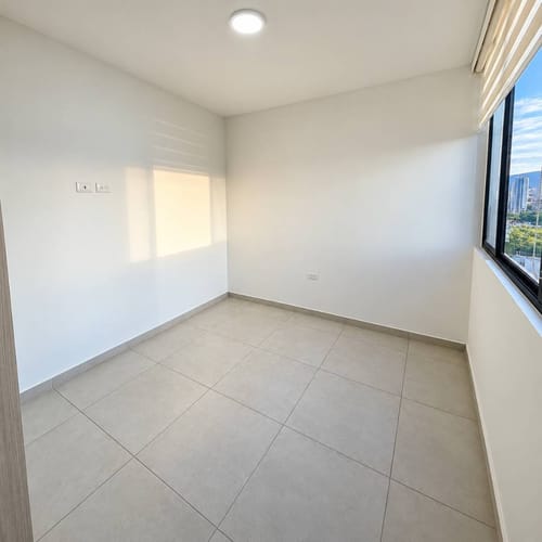 Apartamento de 3 alcobas en arriendo en Cañaveral, Floridablanca, 84 m² · foto 5 de 7