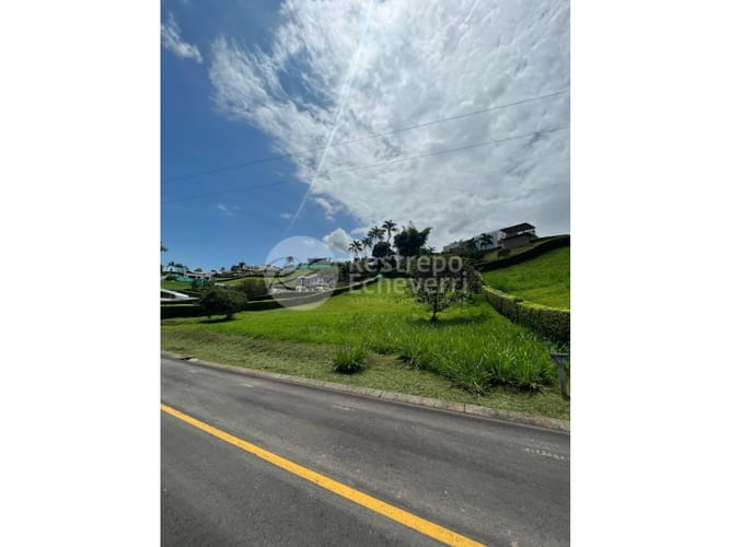 Lote en venta en El Rosario, Manizales, 1916 m² · foto 6 de 8