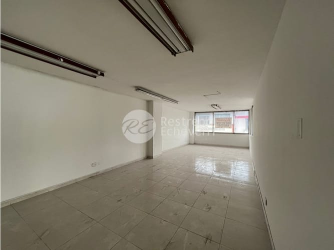 Bodega en venta en El Centro, Manizales, 830 m² · foto 3 de 10