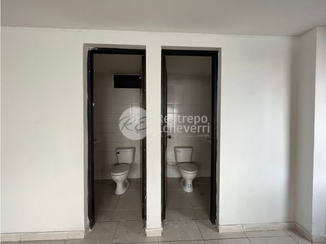 Bodega en venta en El Centro, Manizales, 830 m² · foto 10 de 10