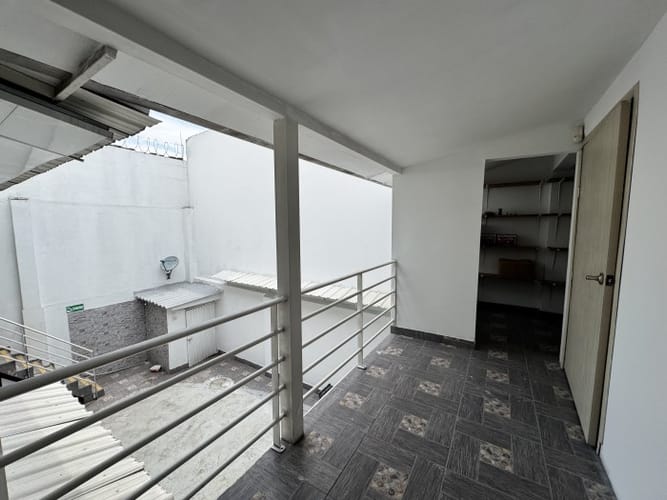 Casa de 3 alcobas en venta en Santa Anita, Cali, 300 m² · foto 6 de 24