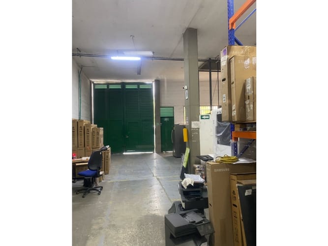 Bodega en arriendo en Centro, Itagüí, 517 m² · foto 5 de 14