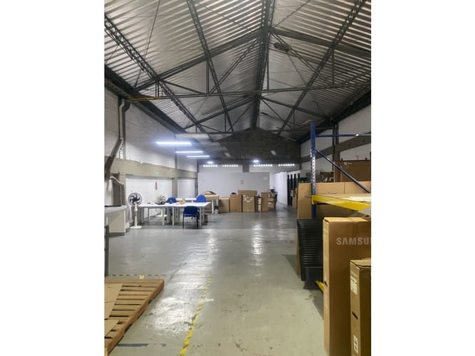 Bodega en arriendo en Centro, Itagüí, 517 m² · foto 7 de 14