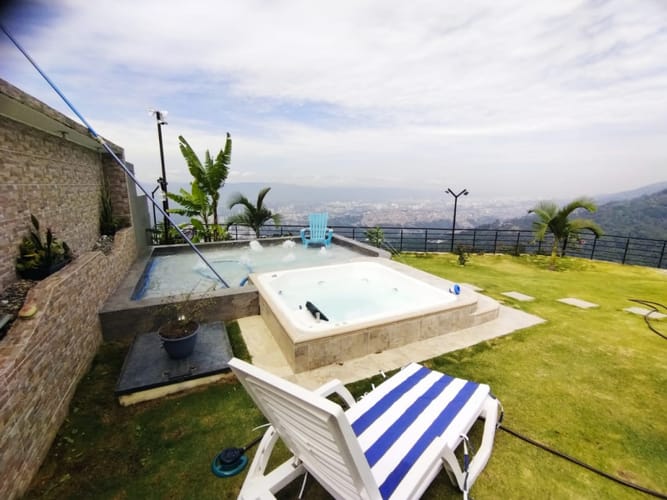 Casa de 3 alcobas en venta en Casco Antiguo - Floridablanca, Floridablanca, 220 m² · foto 2 de 21