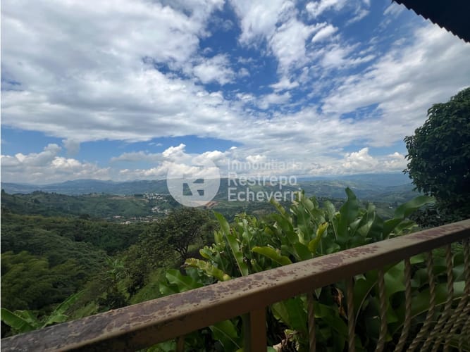 Finca en venta en San Peregrino, Manizales, 379 m² · foto 3 de 24