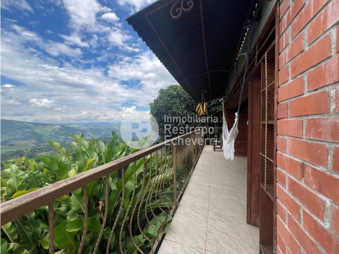 Finca en venta en San Peregrino, Manizales, 379 m² · foto 8 de 24