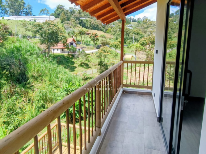 Casa de 3 alcobas en arriendo en El Tablazo, Rionegro, 145 m² · foto 13 de 15