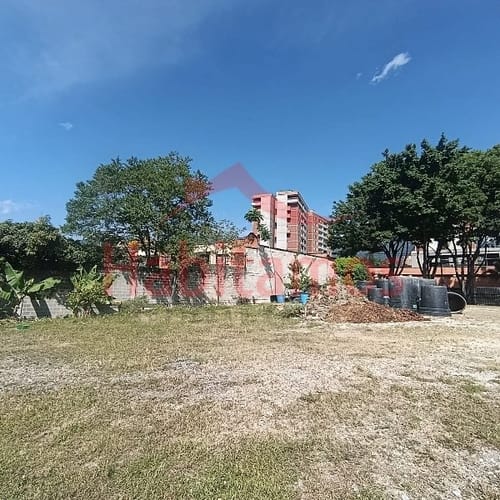 Bodega en arriendo en San Jose, Itagüí, 1702 m² · foto 3 de 15