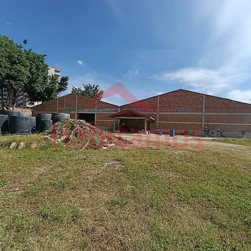 Bodega en arriendo en San Jose, Itagüí, 1702 m² · foto 4 de 15
