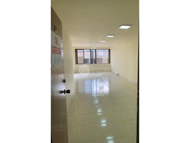 Oficina en venta en El Centro, Manizales, 41 m² · foto 3 de 3
