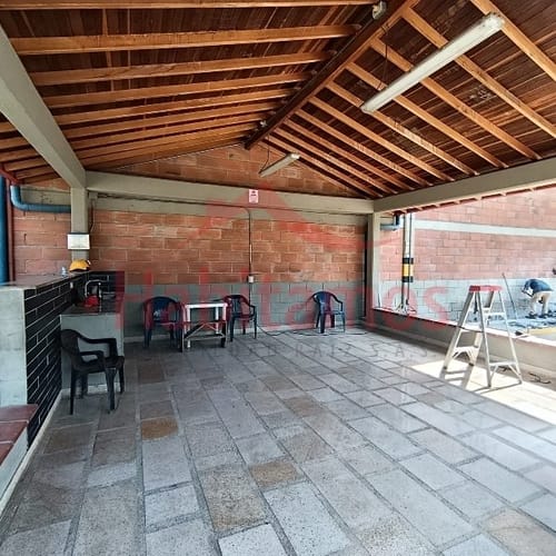 Bodega en arriendo en San Jose, Itagüí, 1702 m² · foto 10 de 15