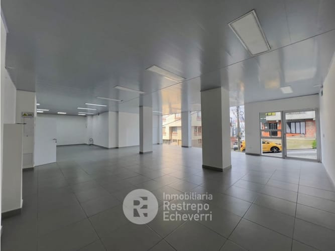 Local en venta en Ondas Del Otún, Manizales, 374 m² · foto 2 de 15