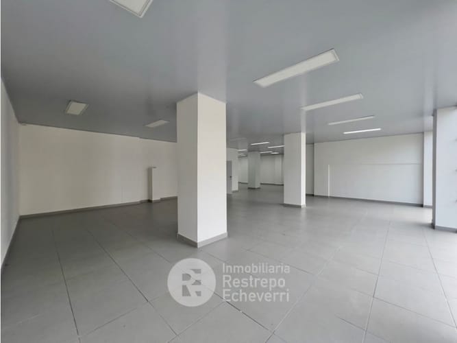 Local en venta en Ondas Del Otún, Manizales, 374 m² · foto 3 de 15