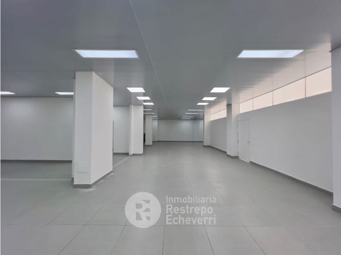 Local en venta en Ondas Del Otún, Manizales, 374 m² · foto 8 de 15