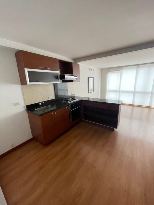 Apartamento de 1 alcoba en arriendo en Cedritos, Bogotá, 59 m² · foto 4 de 9