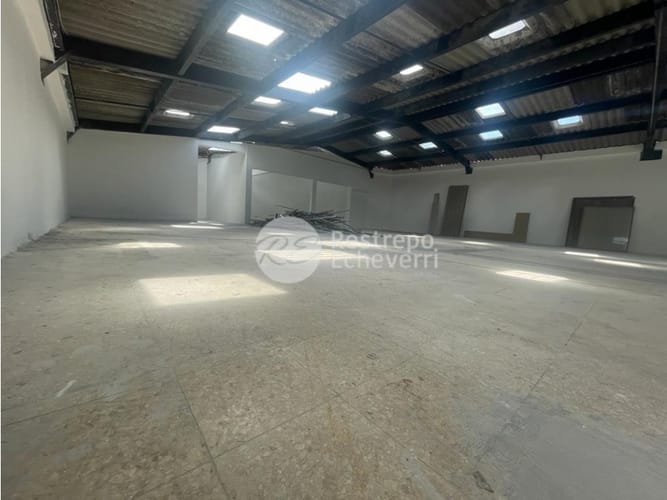 Casa en venta en Palogrande, Manizales, 930 m² · foto 3 de 15