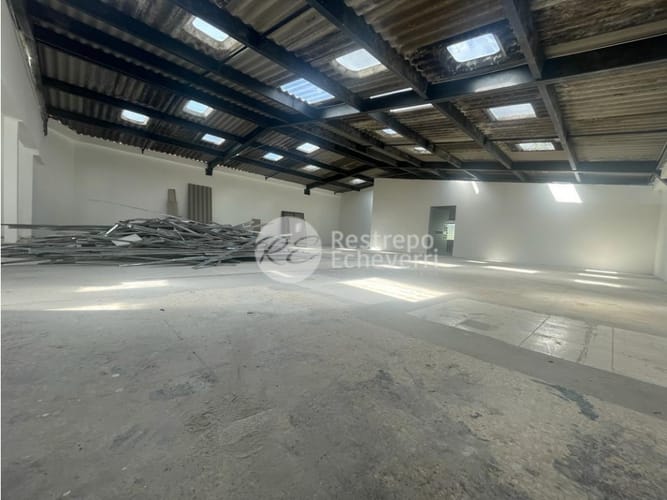 Casa en venta en Palogrande, Manizales, 930 m² · foto 4 de 15