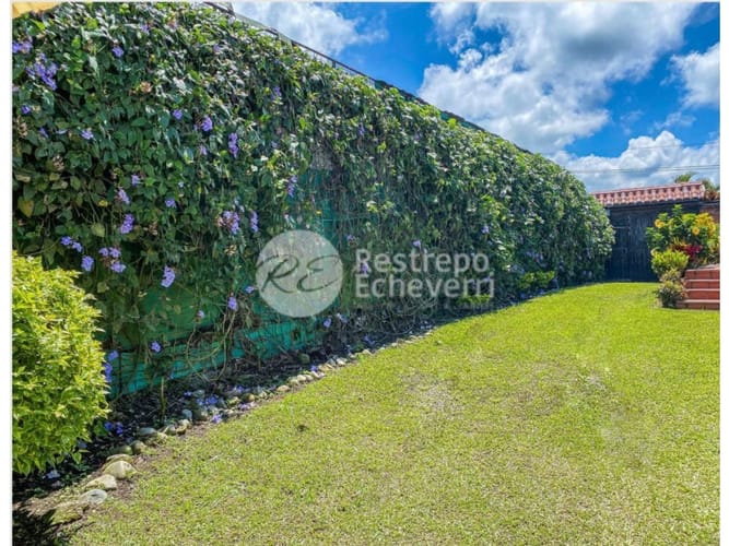 Finca en venta en La Cabaña, Manizales, 221 m² · foto 3 de 24