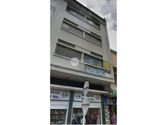 Edificio en venta en El Centro, Manizales, 908 m² · foto 3 de 4