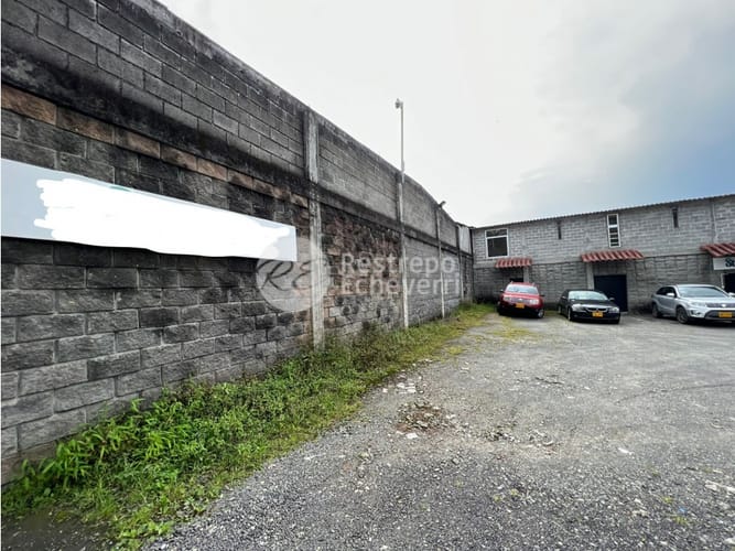 Bodega en arriendo en Liborio, Manizales, 700 m² · foto 3 de 10