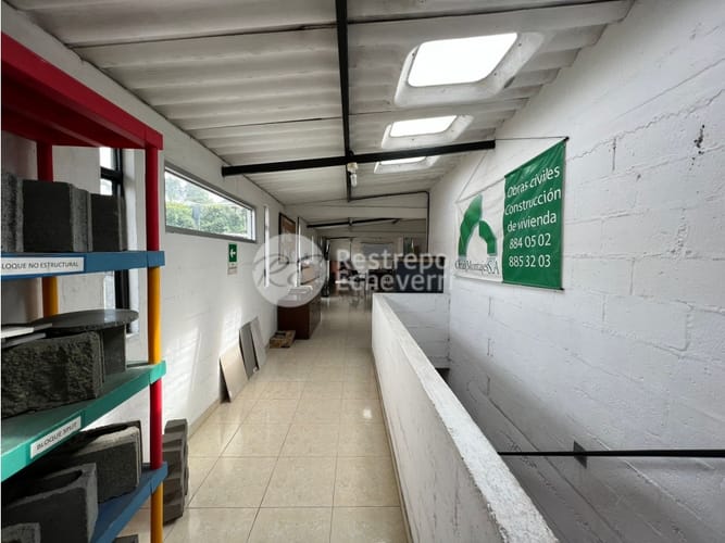 Bodega en arriendo en Liborio, Manizales, 700 m² · foto 6 de 10