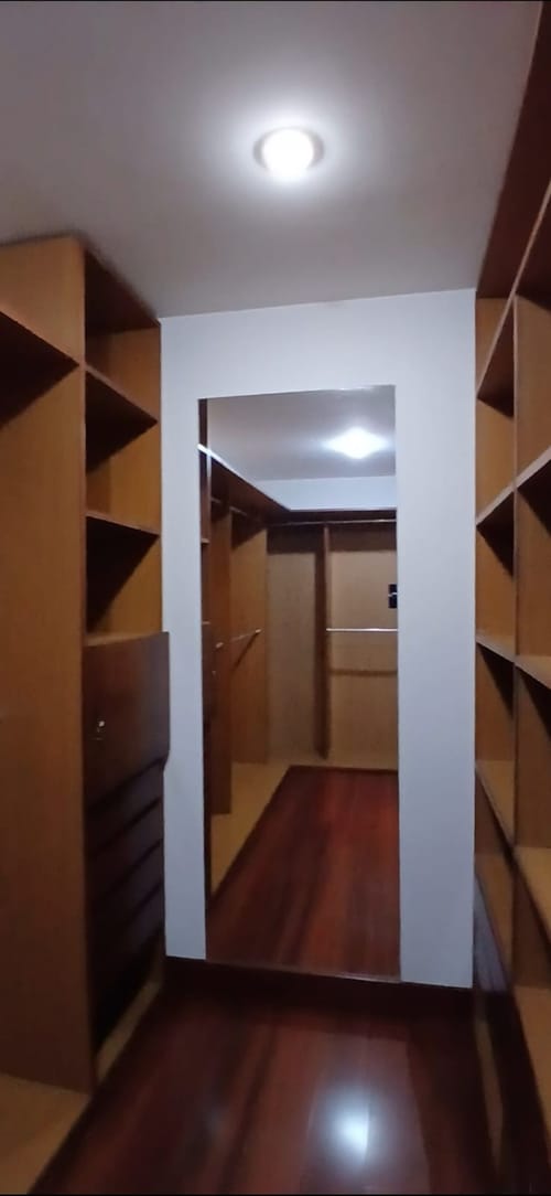 Apartamento de 4 alcobas en arriendo en Chicó Reservado, Bogotá, 286 m² · foto 17 de 24