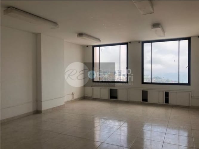 Oficina en venta en El Centro, Manizales, 35 m² · foto 3 de 7