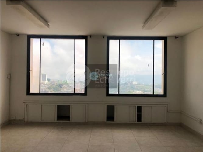Oficina en venta en El Centro, Manizales, 35 m² · foto 5 de 7