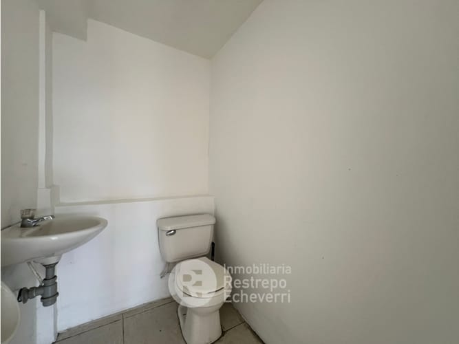 Local en venta en Tejares, Manizales, 42 m² · foto 6 de 6