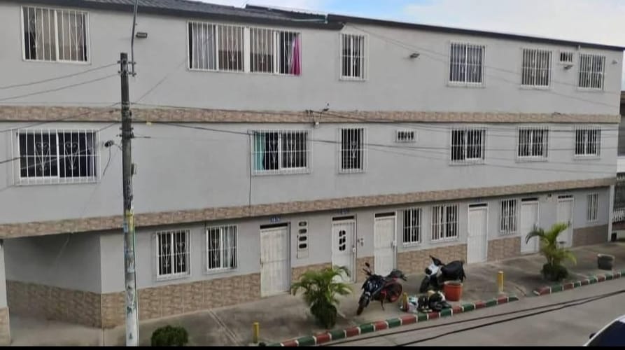 Casa de 15 alcobas en venta en Cristobal Colon, Cali, 523 m² · foto 3 de 10