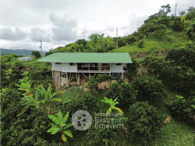 Finca en venta en La Manuela, Manizales, 200 m² · foto 2 de 17