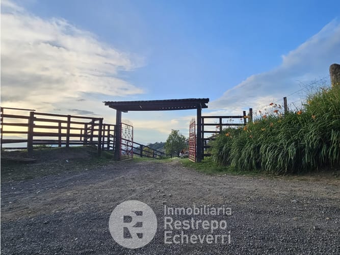 Finca en venta en Alto Tablazo, Manizales, 63 m² · foto 2 de 15