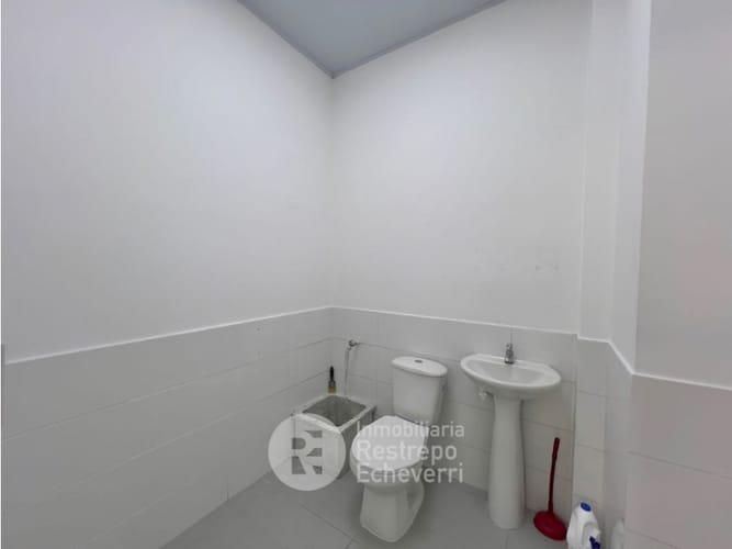 Local en arriendo en Ondas Del Otún, Manizales, 456 m² · foto 9 de 15