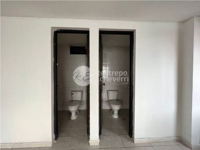 Bodega en arriendo en El Centro, Manizales, 706 m² · foto 9 de 9