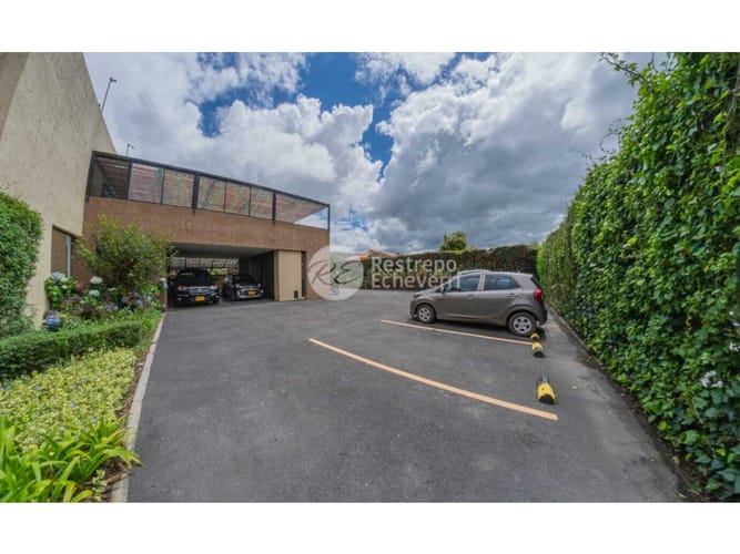 Casa de 5 alcobas en venta en Delicias Norte, Chía, 750 m² · foto 9 de 24