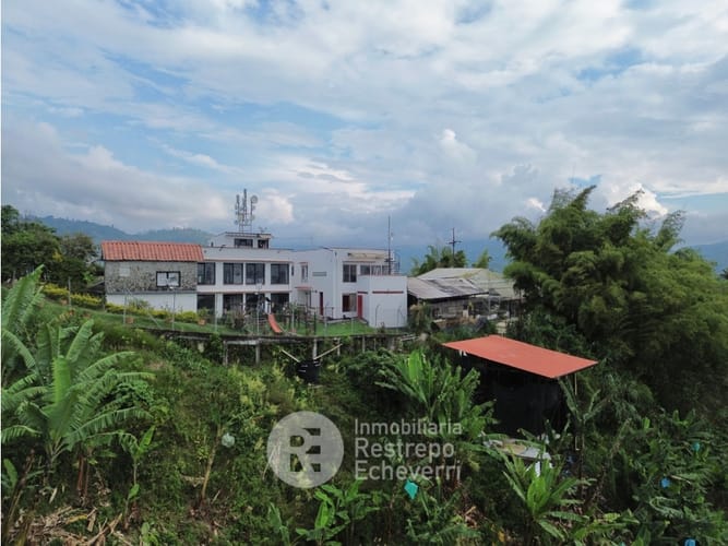 Finca en venta en Alto Del Naranjo, Manizales, 1040 m² · foto 2 de 22