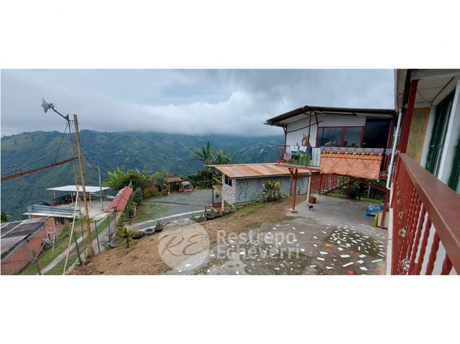 Finca en venta en Alto Bonito, Manizales, 1780 m² · foto 9 de 16