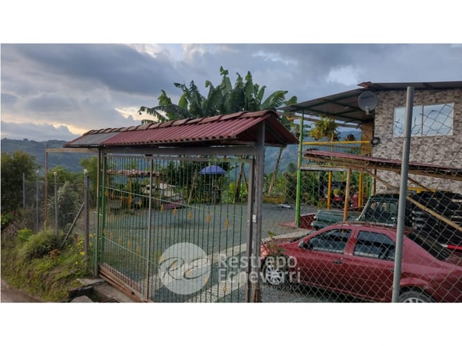 Finca en venta en Alto Bonito, Manizales, 1780 m² · foto 11 de 16