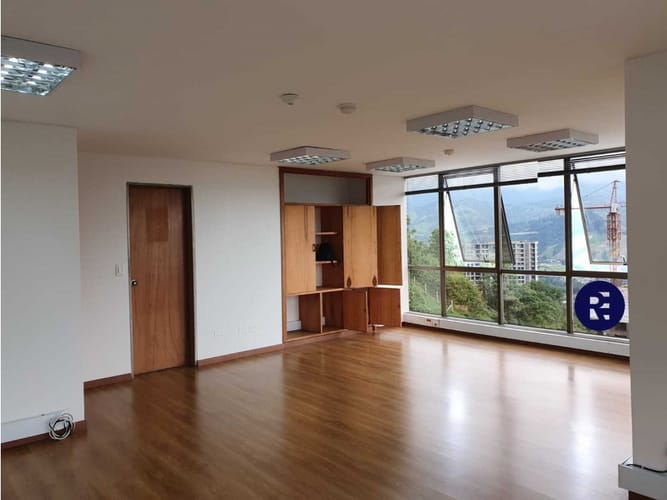 Oficina en arriendo en Milan, Manizales, 33 m² · foto 2 de 4