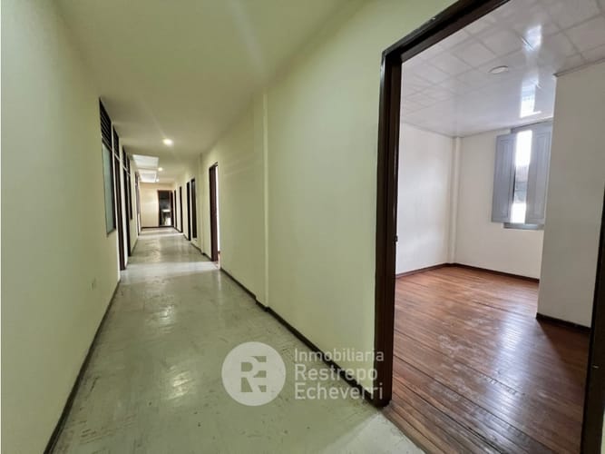 Local en arriendo en El Centro, Manizales, 373 m² · foto 10 de 24
