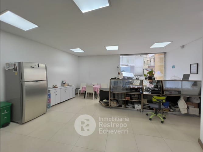 Local en venta en La Camelia, Manizales, 37 m² · foto 3 de 5