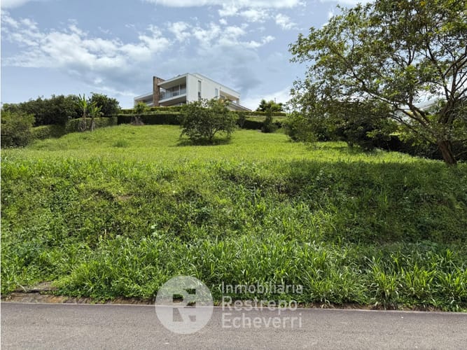Lote en venta en El Rosario, Manizales, 1800 m² · foto 5 de 5