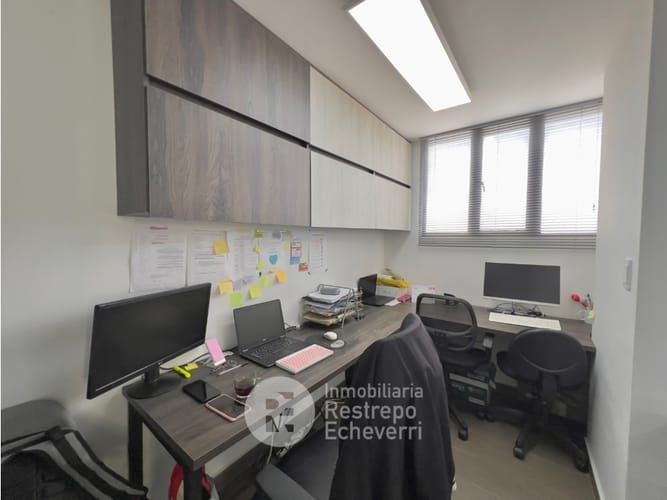 Oficina en venta en El Centro, Manizales, 130 m² · foto 8 de 17