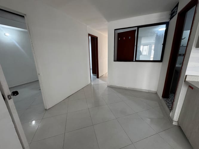 Casa de 5 alcobas en arriendo en Granada, Medellín, 200 m² · foto 3 de 24